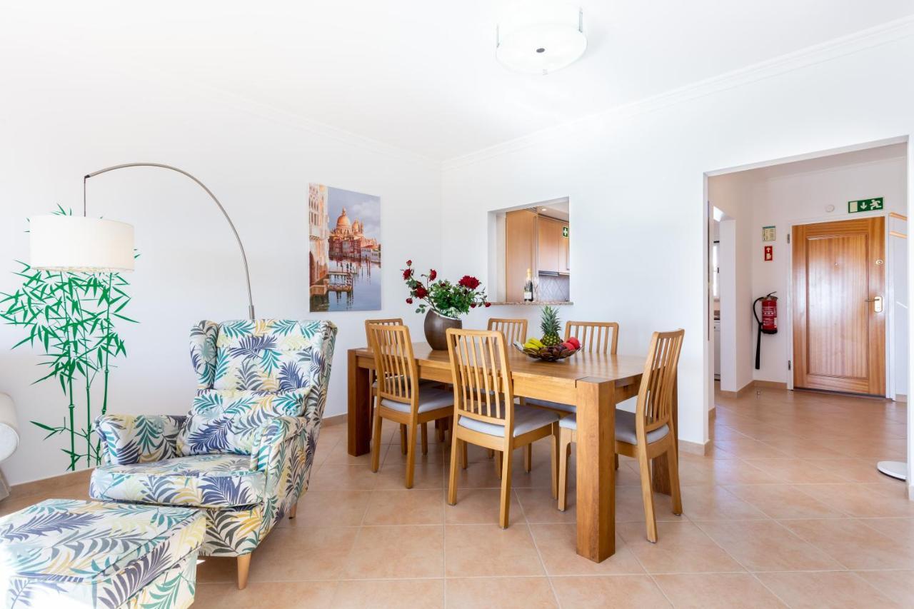 Lovely 2 Bedroom Apartment Including Pool, Stunning Ocean Views & Beach Closeby Luz Buitenkant foto